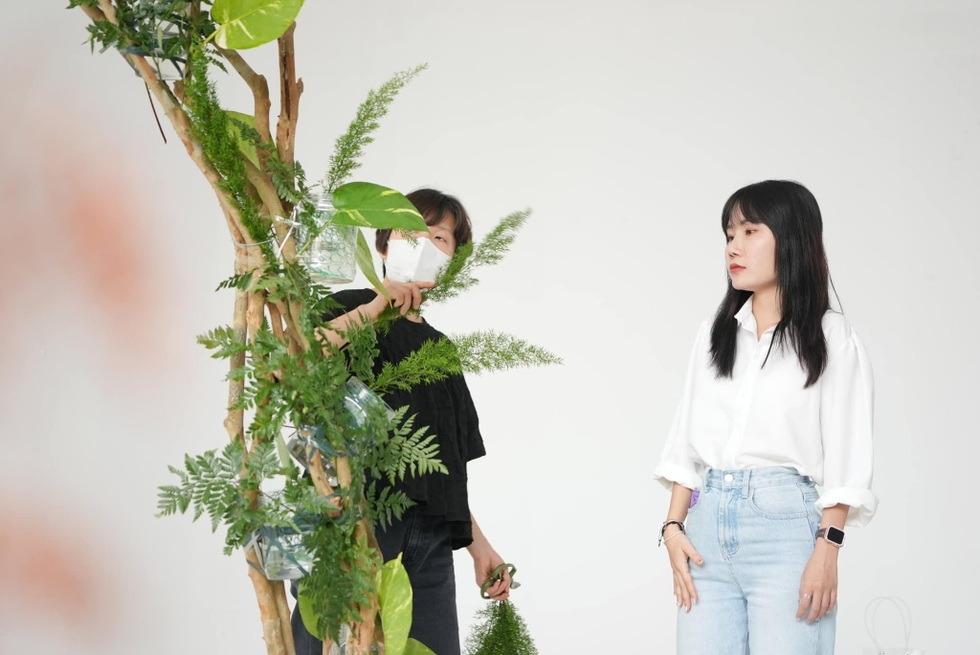 Cô gái TPHCM biết 4 thứ tiếng, làm phiên dịch cho 2 đêm diễn của Blackpink - 2 Cô gái TPHCM biết 4 thứ tiếng, làm phiên dịch cho 2 đêm diễn của Blackpink - 2