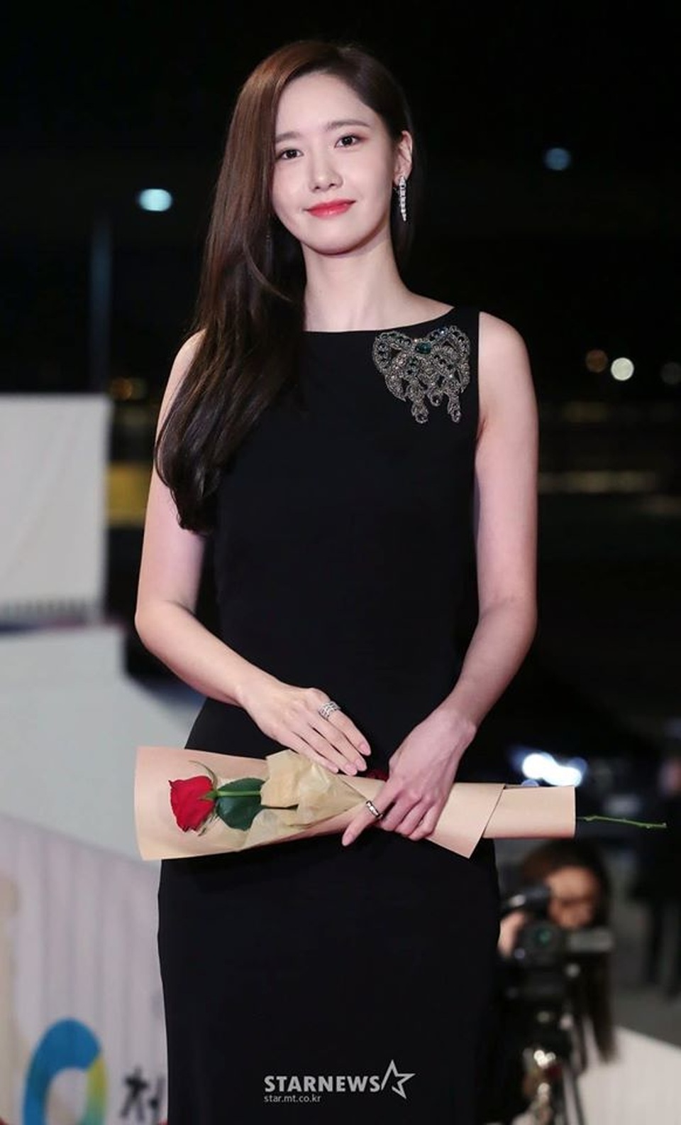 Ngẩn ngơ ngắm lưng trần gợi cảm của “tình đầu quốc dân” Yoona - 12 Ngẩn ngơ ngắm lưng trần gợi cảm của “tình đầu quốc dân” Yoona - 12