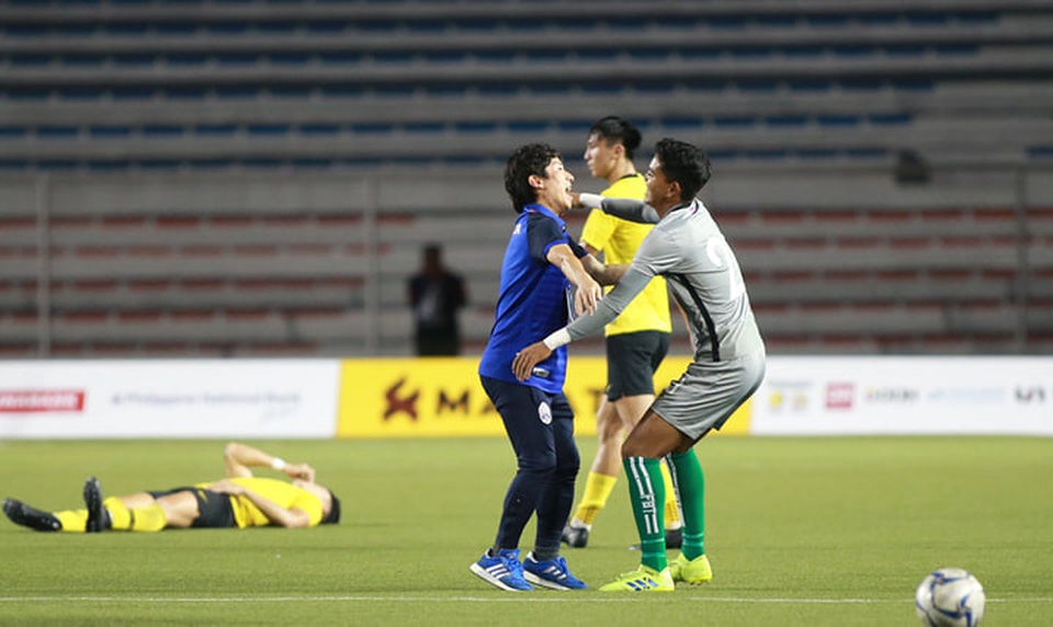 U22 Campuchia vỡ òa niềm vui khi làm nên lịch sử ở SEA Games - 3 U22 Campuchia vỡ òa niềm vui khi làm nên lịch sử ở SEA Games - 3