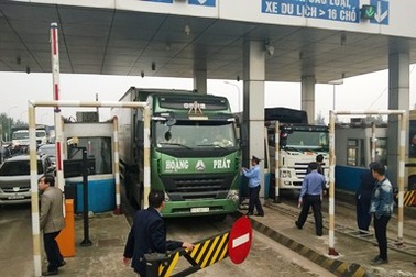 Thứ trưởng Bộ GTVT nói về việc tăng phí đường bộ từ năm 2016
