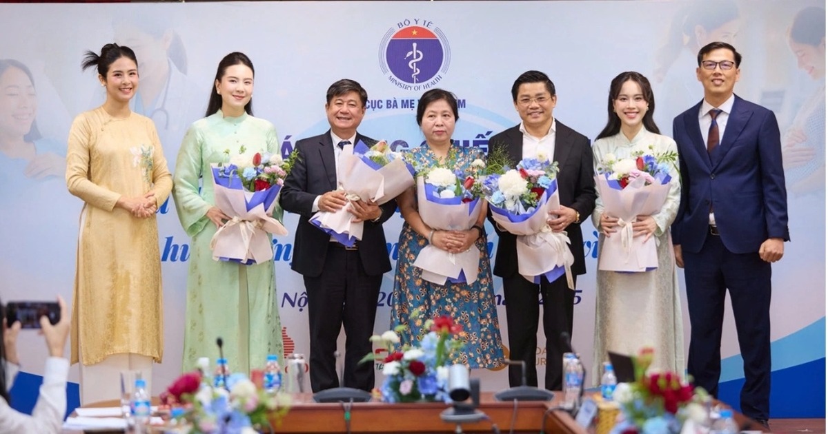 Chiến dịch "Yêu thương mỗi ngày - Mẹ khỏe, bé ngoan"