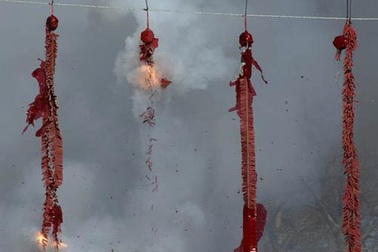 Để xảy ra đốt pháo dịp tết, người đứng đầu địa phương phải chịu trách nhiệm