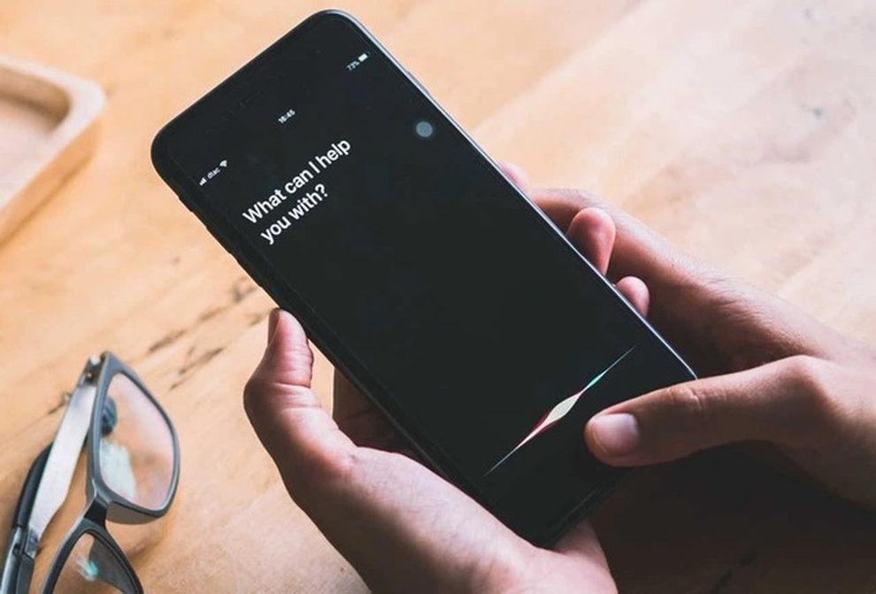 Trợ lý ảo Siri của Apple nghe lén người dùng cả khi họ đang… mây mưa - 1 Trợ lý ảo Siri của Apple nghe lén người dùng cả khi họ đang… mây mưa - 1