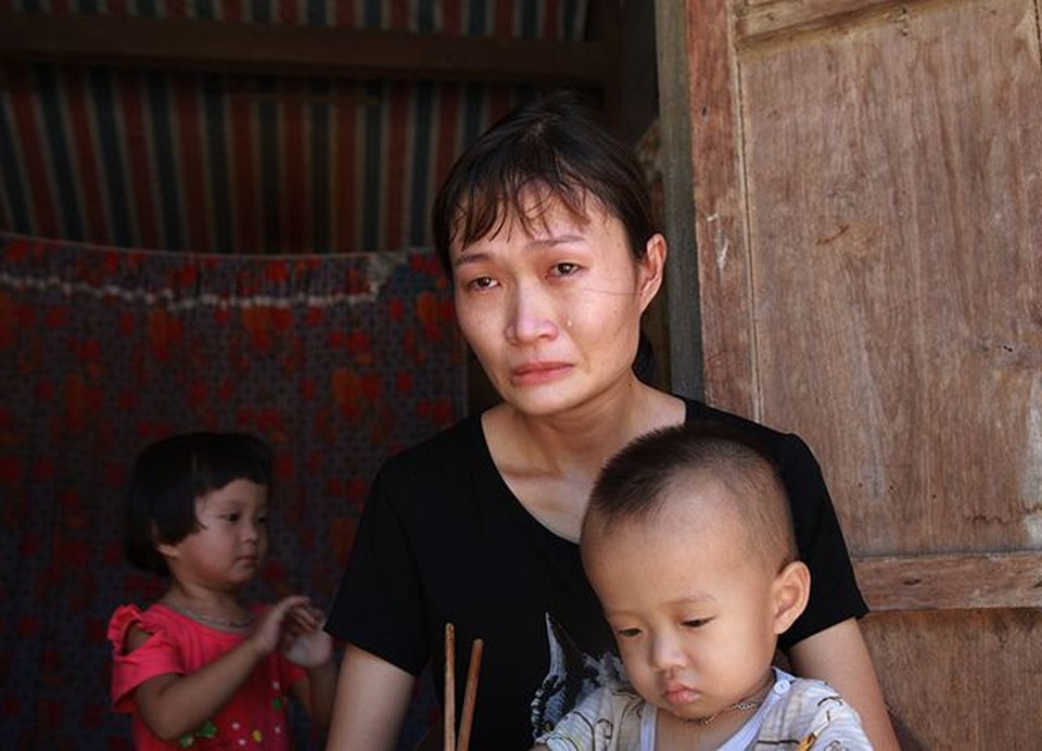 Người đàn ông mắc bệnh lạ bị ăn mòn xương não được bạn đọc giúp đỡ hơn 42 triệu đồng - 2 Người đàn ông mắc bệnh lạ bị ăn mòn xương não được bạn đọc giúp đỡ hơn 42 triệu đồng - 2