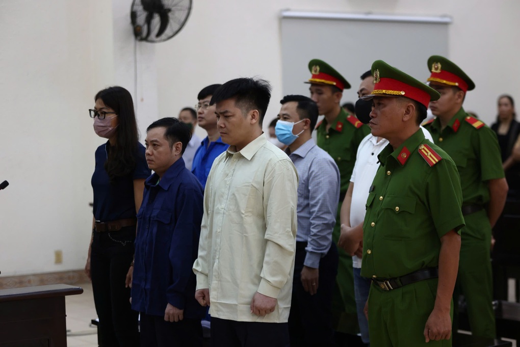 Vượt hơn 1.500km tham gia phiên tòa vụ cháy quán karaoke An Phú - 3 Vượt hơn 1.500km tham gia phiên tòa vụ cháy quán karaoke An Phú - 3