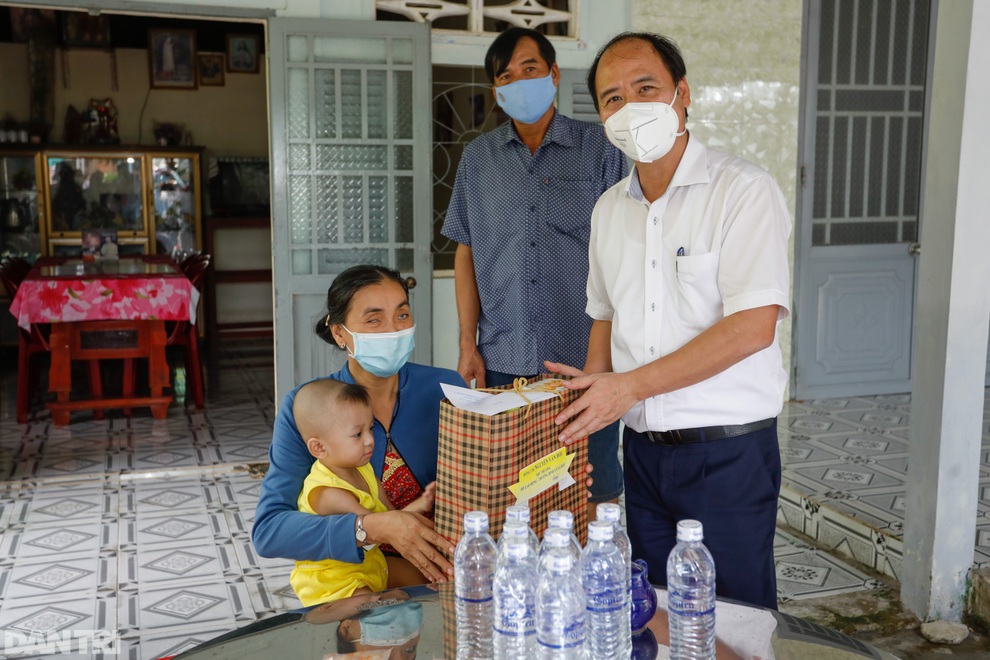 Thứ trưởng Nguyễn Văn Hồi: Nên sớm hỗ trợ người lao động về quê giãn cách - 5 Thứ trưởng Nguyễn Văn Hồi: Nên sớm hỗ trợ người lao động về quê giãn cách - 5