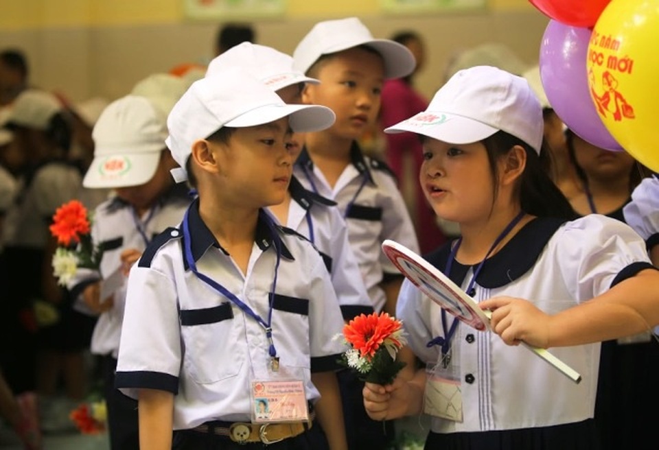 Nhân văn trong chọn lọc học trò dự khai giảng - 2 Nhân văn trong chọn lọc học trò dự khai giảng - 2