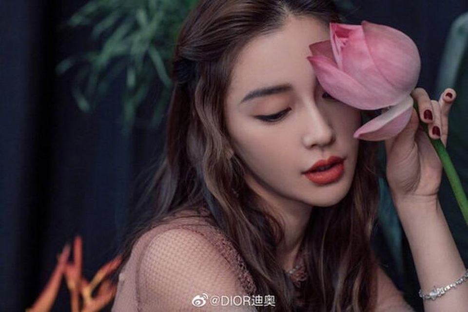 Những ngôi sao có tầm ảnh hưởng nhất mạng xã hội Hoa ngữ là ai? - 2 Những ngôi sao có tầm ảnh hưởng nhất mạng xã hội Hoa ngữ là ai? - 2