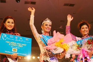 Phan Thị Ngọc Diễm đăng quang Hoa hậu Du lịch Việt Nam 