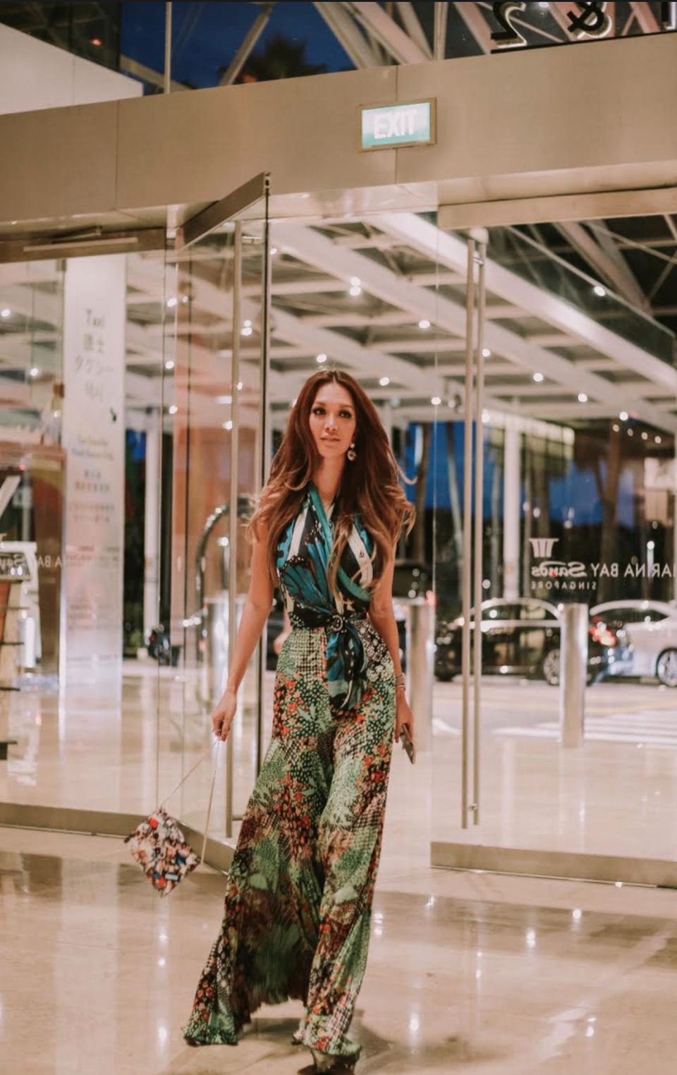 NTK gốc Việt tại Singapore tái xuất khoe đường cong săn chắc nảy lửa - 9