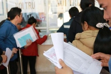 Tự chủ tài chính: Bệnh viện lo nợ, bệnh nhân lo bị “tận thu”