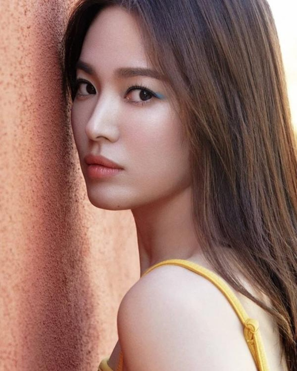 Song Hye Kyo hậu ly hôn: “Tôi thích một mình lúc nửa đêm” - 4 Song Hye Kyo hậu ly hôn: “Tôi thích một mình lúc nửa đêm” - 4