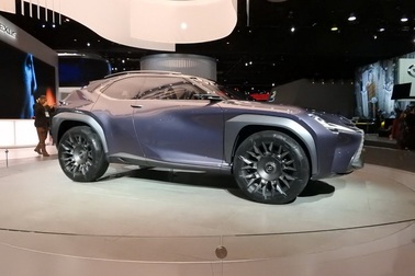 Lexus xác nhận sẽ sản xuất mẫu UX Concept