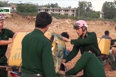 Lực lượng Biên phòng Quảng Trị chặn hàng trăm kg gân gà cầm lậu