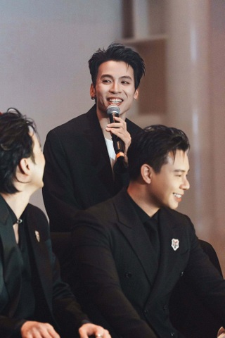 Quách Văn Thơm là ai mà bất ngờ gây sốt show "Anh trai" ở tuổi 37? - 3