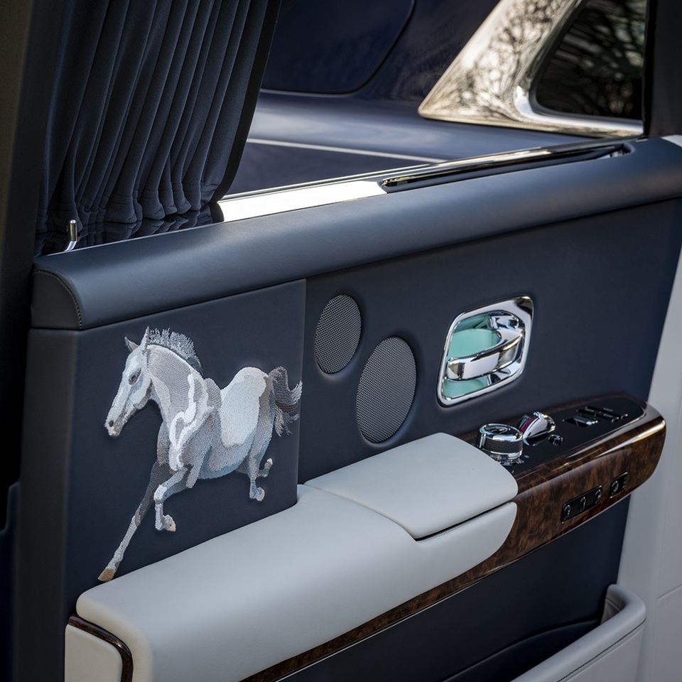 Sáng tạo Bespoke: Khi khách hàng chịu chi và Rolls-Royce chịu chơi - 5 Sáng tạo Bespoke: Khi khách hàng chịu chi và Rolls-Royce chịu chơi - 5