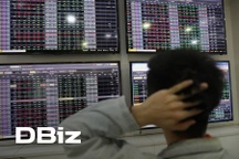 "Loạn chưởng" thầy dạy chứng khoán, room chat "lùa gà"