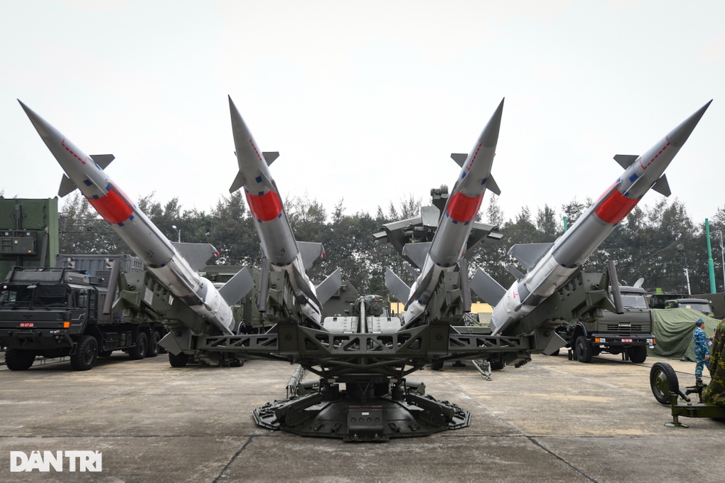 Hổ mang chúa Su-30MK2 sắp biểu diễn phục vụ triển lãm quốc phòng - 4 Hổ mang chúa Su-30MK2 sắp biểu diễn phục vụ triển lãm quốc phòng - 4