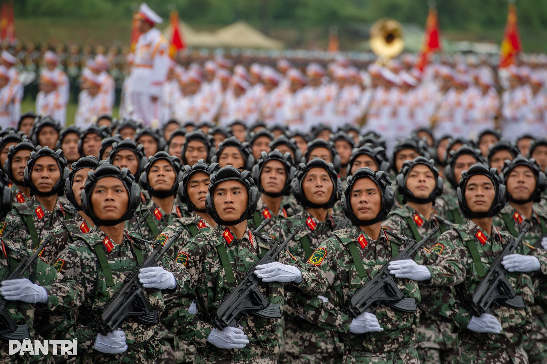 “Vượt nắng thắng mưa”, ý chí ngày hội non sông - 10 “Vượt nắng thắng mưa”, ý chí ngày hội non sông - 10
