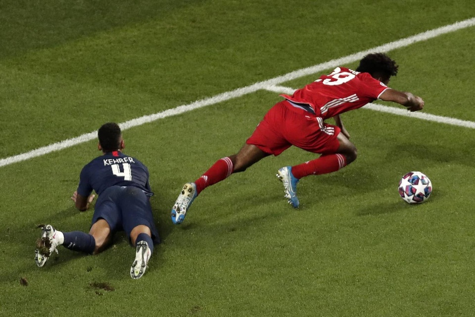 Những khoảnh khắc Bayern Munich hạ PSG, hoàn thành “cú ăn ba” - 18 Những khoảnh khắc Bayern Munich hạ PSG, hoàn thành “cú ăn ba” - 18
