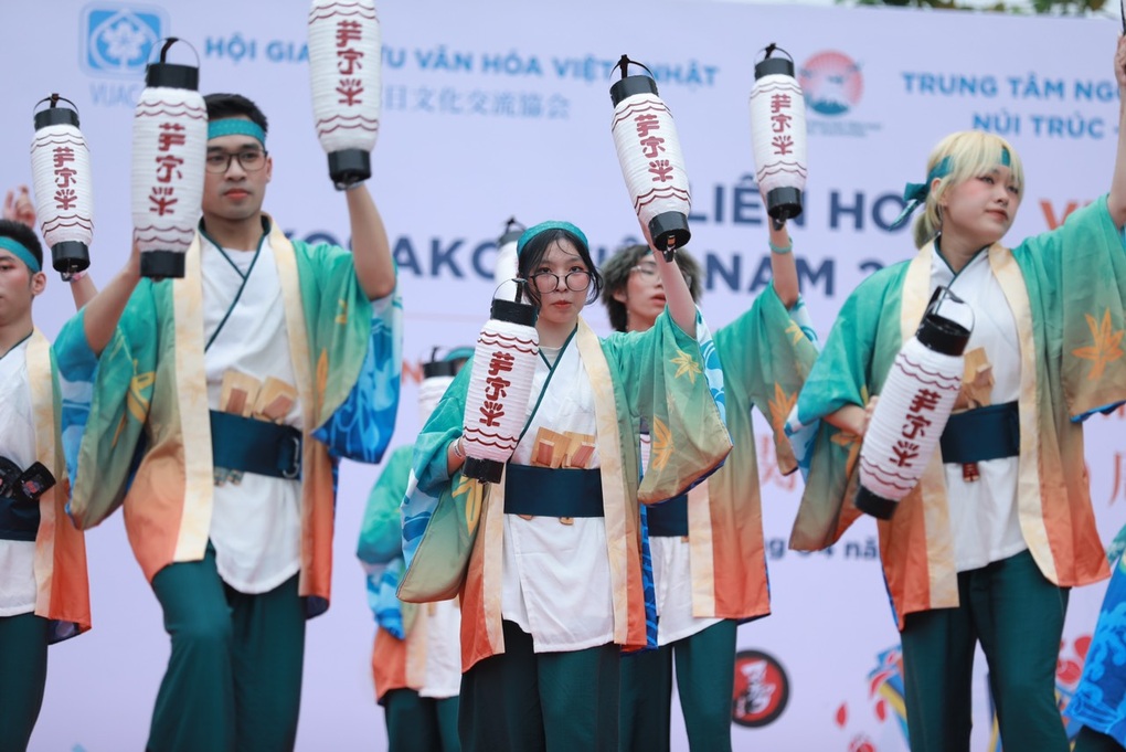 Tưng bừng, lôi cuốn Liên hoan Yosakoi Việt Nam 2023 - 3 Tưng bừng, lôi cuốn Liên hoan Yosakoi Việt Nam 2023 - 3