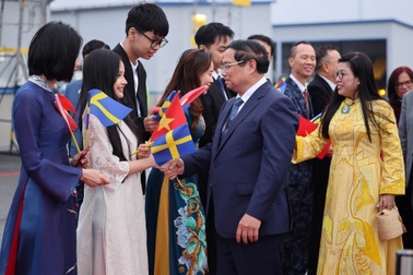 Thủ tướng Phạm Minh Chính tới Stockholm, bắt đầu thăm chính thức Thụy Điển