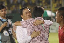 4 đội được đặc cách dự V-League đều muốn dừng giải đấu