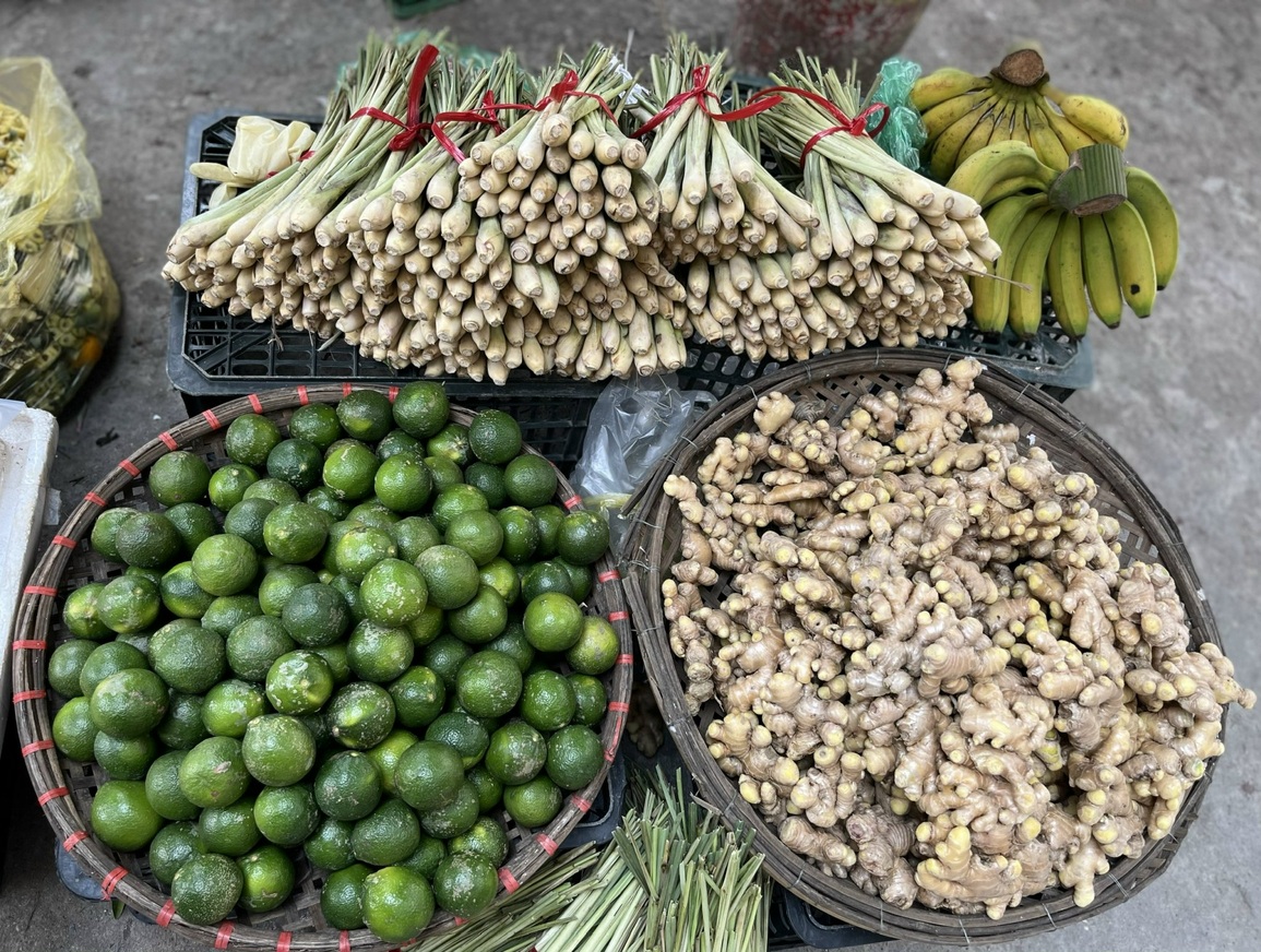 Giá gừng, sả, chanh loạn cào cào vì nhu cầu xông hơi chữa Covid-19 - 1 Giá gừng, sả, chanh loạn cào cào vì nhu cầu xông hơi chữa Covid-19 - 1