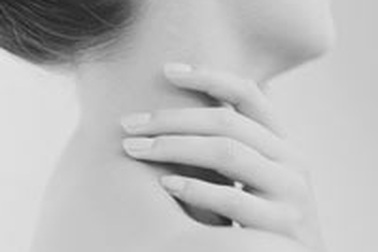 Biện pháp hiệu quả làm giảm đau cơ cổ kinh niên