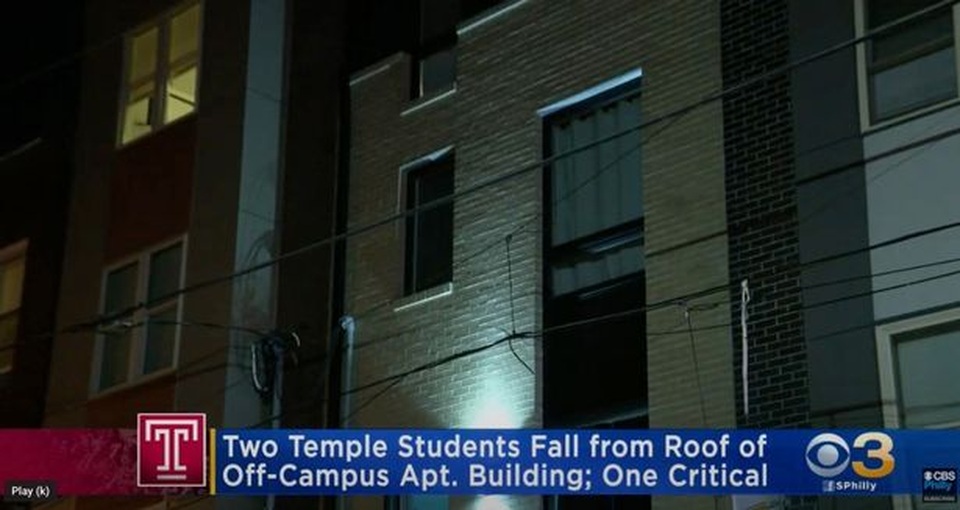 Mải chụp ảnh selfie, 2 cô gái lao từ sân thượng tầng 4 xuống đất - 1 Mải chụp ảnh selfie, 2 cô gái lao từ sân thượng tầng 4 xuống đất - 1