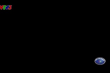 Thu Uyên hát "Huế thương"