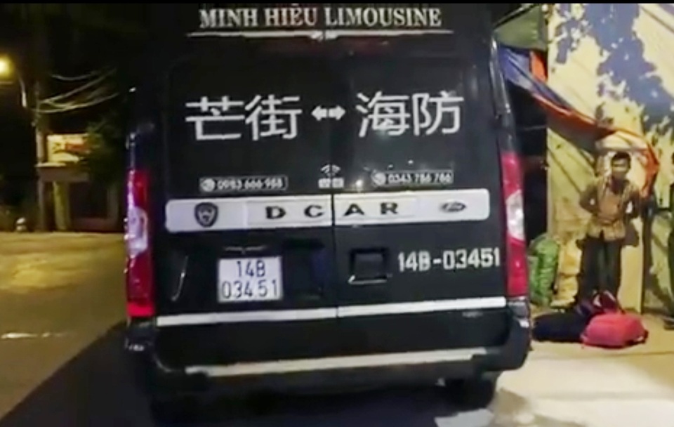 Vụ xe khách chở nhóm người Trung Quốc: Sang Việt Nam trốn dịch - 4 Vụ xe khách chở nhóm người Trung Quốc: Sang Việt Nam trốn dịch - 4
