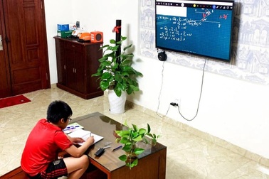 Học trực tuyến ngay trên FPT Play Box mà không cần đến máy tính hay điện thoại thông minh