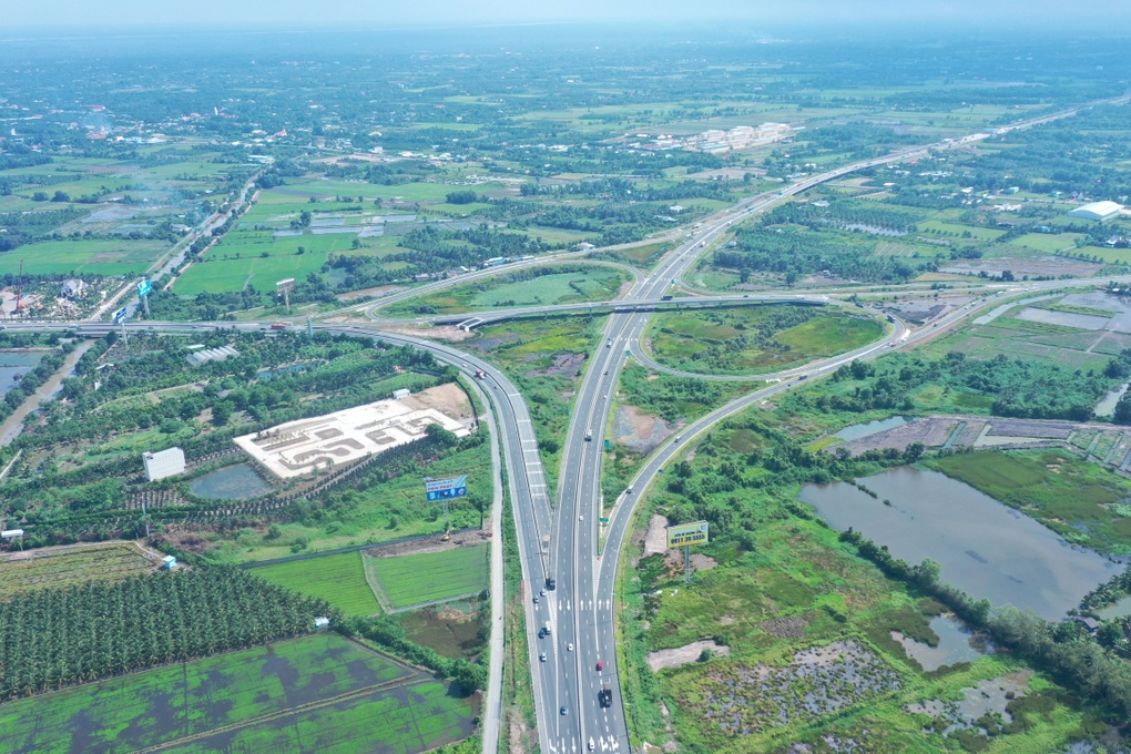 Một doanh nghiệp có gần 2.560 tỷ đồng nhờ thu phí giao thông năm 2024 - 1 Một doanh nghiệp có gần 2.560 tỷ đồng nhờ thu phí giao thông năm 2024 - 1