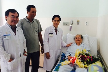 Cụ bà 85 tuổi bị vỡ động mạch chủ bụng được cứu sống