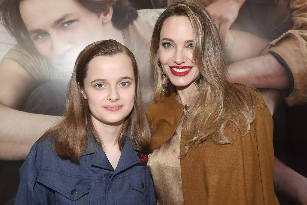 Brad Pitt liên tục bị các con nuôi và con ruột từ bỏ tên họ - 2 Brad Pitt liên tục bị các con nuôi và con ruột từ bỏ tên họ - 2