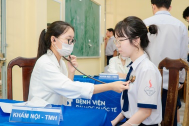 HIU CARE 2026 khởi động hành trình chăm sóc sức khỏe học đường