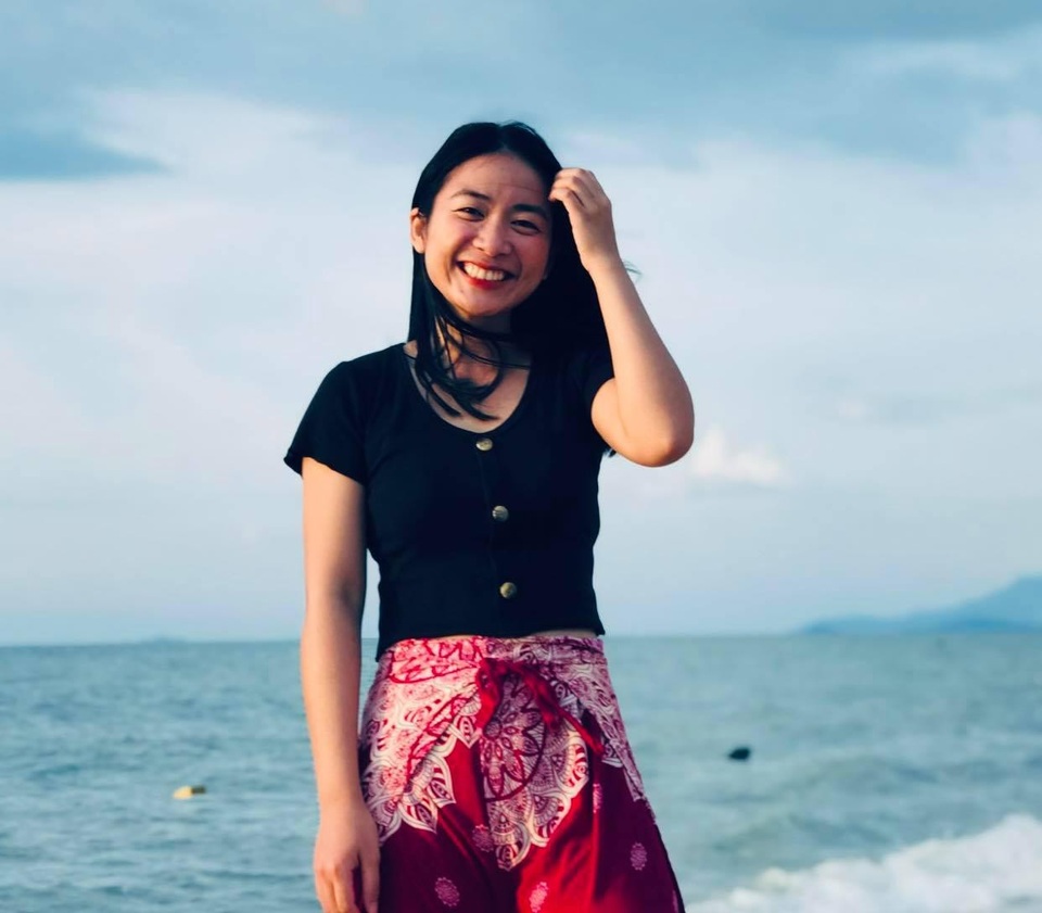 Cô gái nhỏ không ngại khó, lựa chọn làm việc tại nước ngoài thời Covid-19 - 2 Cô gái nhỏ không ngại khó, lựa chọn làm việc tại nước ngoài thời Covid-19 - 2
