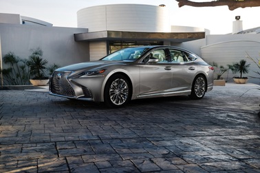 Lexus LS thế hệ mới - Ghi điểm bằng công nghệ