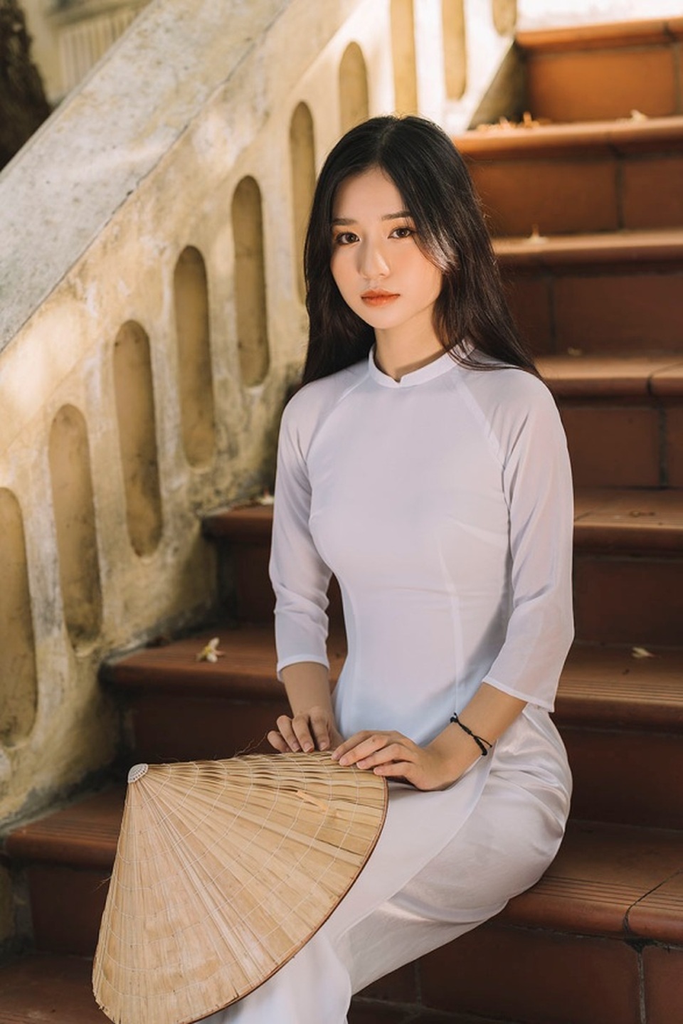 Nữ sinh xứ Thanh đẹp dịu dàng trong tà áo dài trắng - 5 Nữ sinh xứ Thanh đẹp dịu dàng trong tà áo dài trắng - 5