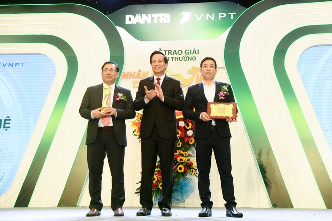 Giải Nhất Nhân tài Đất Việt KHCN: Tự tin so găng công nghệ nước ngoài - 1 Giải Nhất Nhân tài Đất Việt KHCN: Tự tin so găng công nghệ nước ngoài - 1