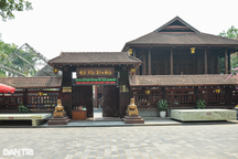 Nhà sàn gỗ lim lớn nhất Việt Nam, trị giá 200 tỷ đồng ở Điện Biên Phủ