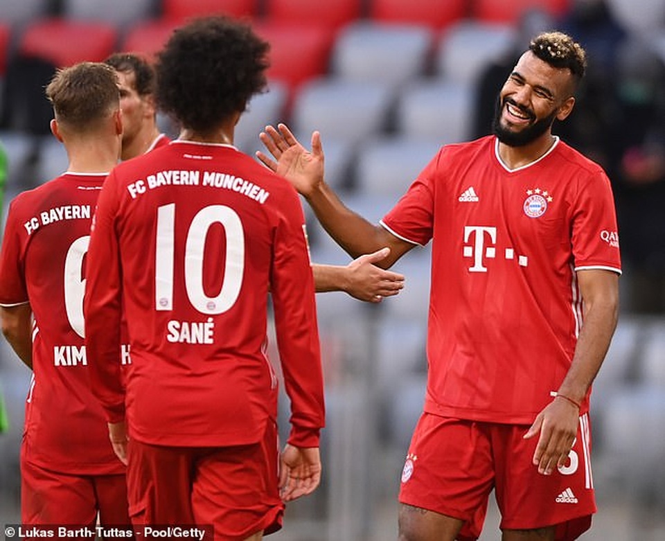 Lewandowski lập hat-trick, Bayern Munich thắng đậm Frankfurt - 4 Lewandowski lập hat-trick, Bayern Munich thắng đậm Frankfurt - 4