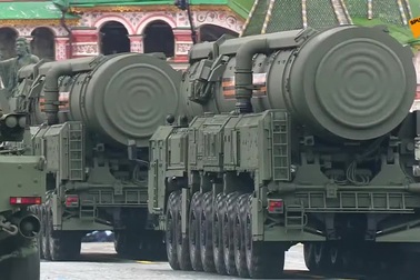 Dàn khí tài "khủng" của Nga trong lễ duyệt binh