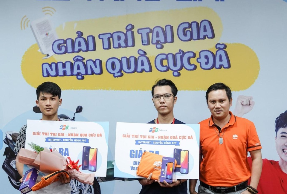 Trúng thưởng xe tay ga khi sử dụng dịch vụ FPT Telecom - 3 Trúng thưởng xe tay ga khi sử dụng dịch vụ FPT Telecom - 3