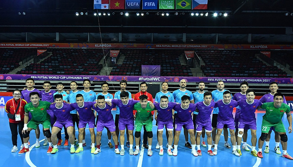 Đội tuyển futsal Việt Nam rèn chiêu tủ, chờ đấu Brazil ở World Cup - 4 Đội tuyển futsal Việt Nam rèn chiêu tủ, chờ đấu Brazil ở World Cup - 4