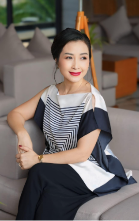 Khánh Huyền tái xuất VTV sau 20 năm, khán giả khen “quá đẹp và sang - 3