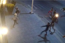 Bắt 17 đối tượng liên quan đến vụ nam thanh niên bị chém gục trên đường