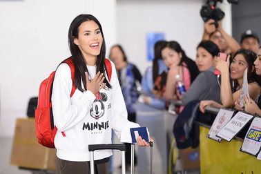 Hoa hậu Quốc tế 2018 Mariem Velazco mặc giản dị khi đến Việt Nam