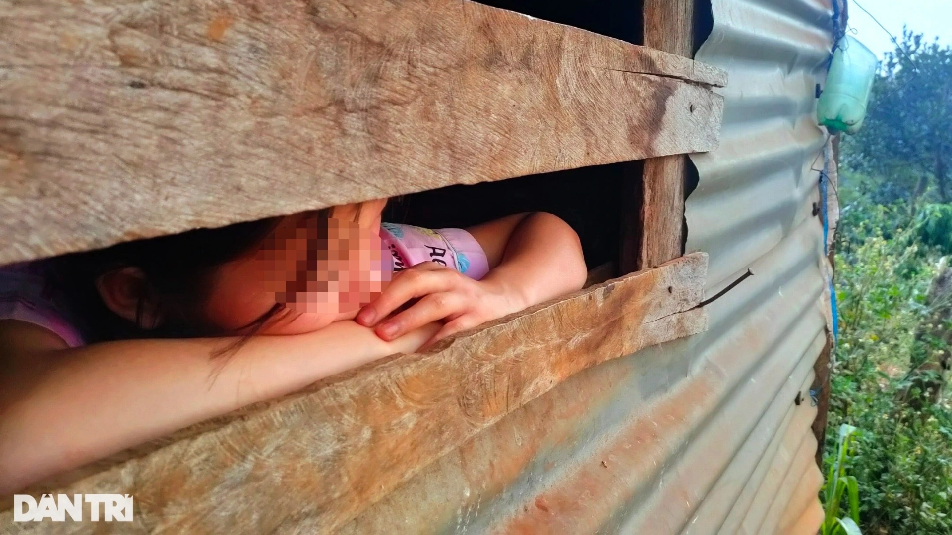 Nỗi đau của nạn nhân bị bạo lực, xâm hại có thể kéo dài dai dẳng cả đời - 4 Nỗi đau của nạn nhân bị bạo lực, xâm hại có thể kéo dài dai dẳng cả đời - 4